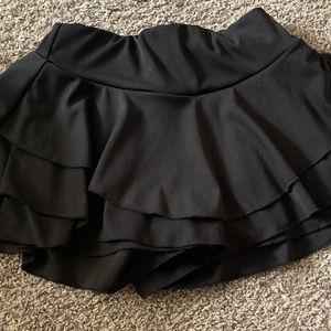 Black skirt/shorts